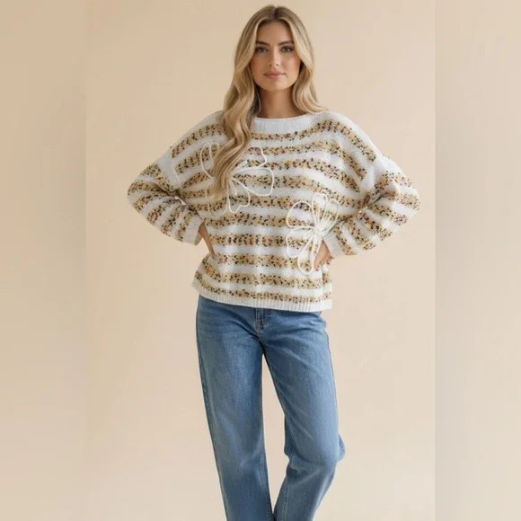 Cream taupe popcorn crochet embroidered floral patchwork cardigan sweater top - Picture 2 of 3